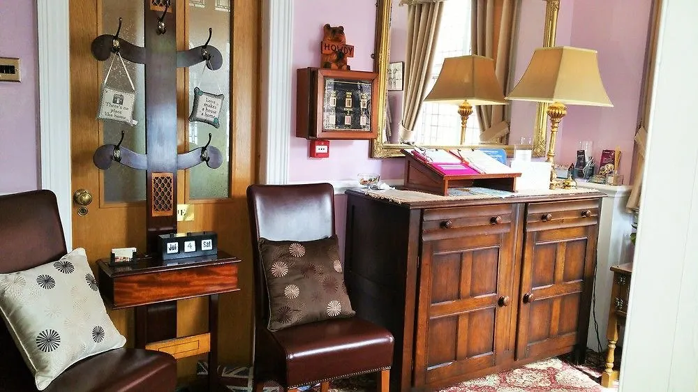 Chester Brooklands Bed & Breakfast