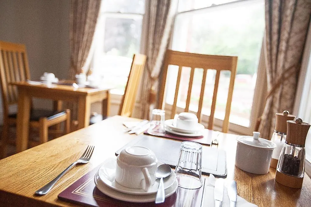 Chester Brooklands Bed & Breakfast 4*,